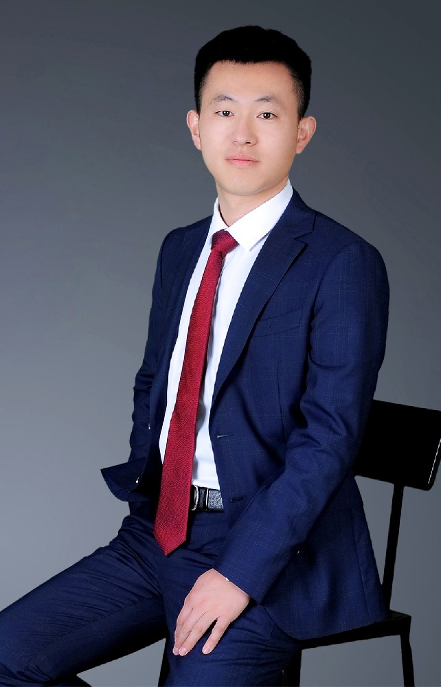张泽航
