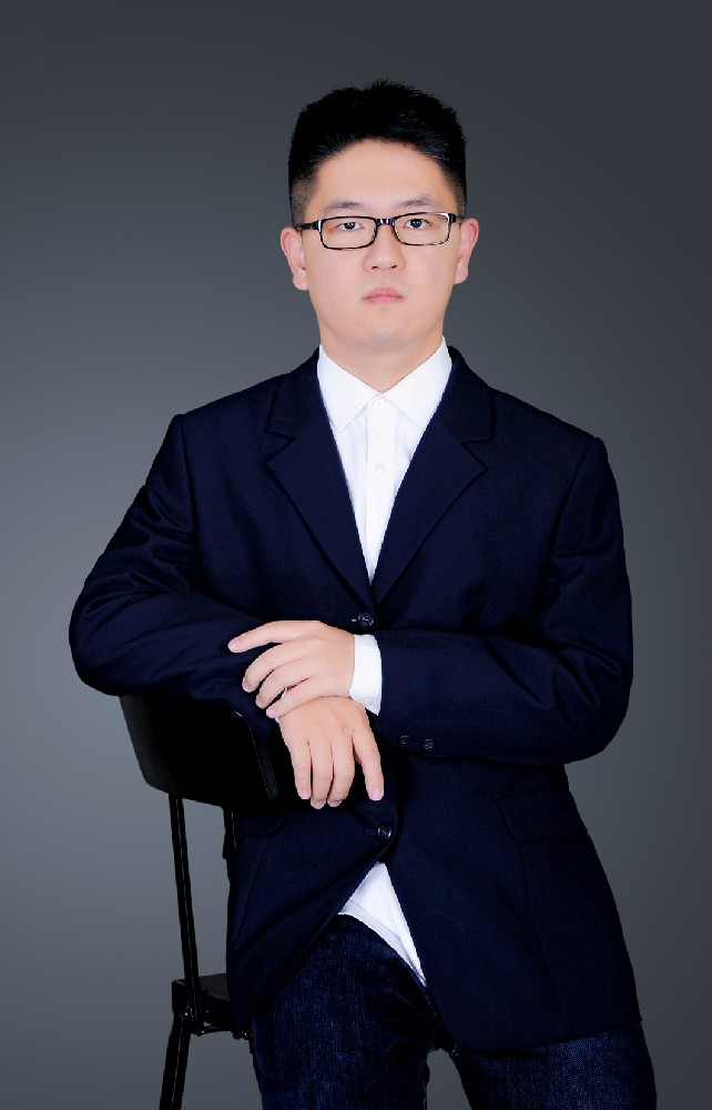 侯嘉诚